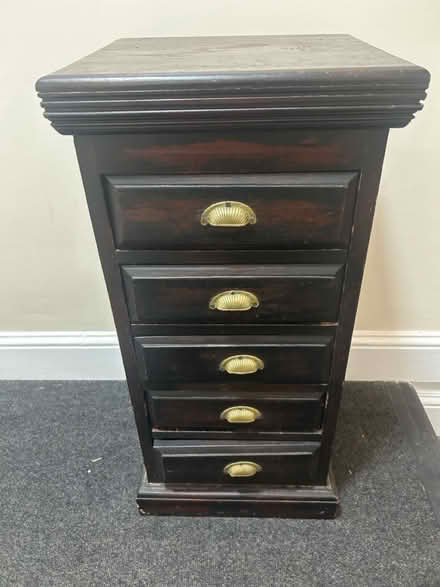 Photo of free Small chest of draws (Finsbury Park N4) #1