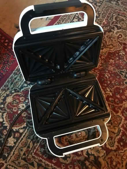 Photo of free Sandwich toaster press Breville (N1 1EA) #3
