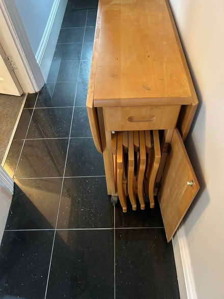 Photo of free Drop leaf table (Hartington Road BN2) #4