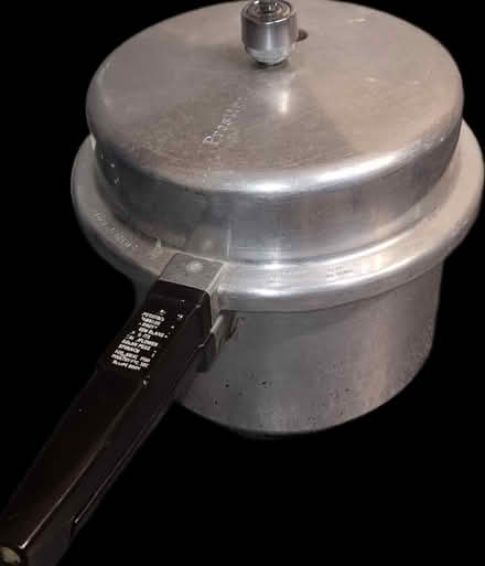Photo of free Pressure cooker (Wd18) #1