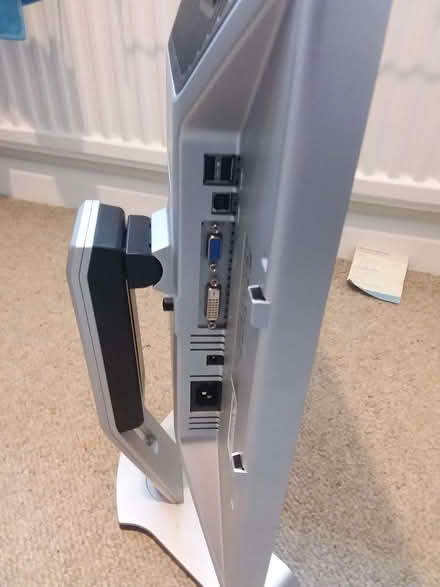 Photo of free Dell Monitor 19inch LCD older style (Westbury Fields BS9) #4