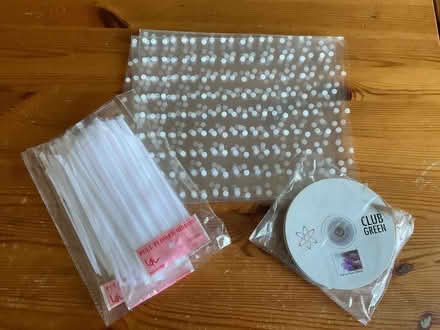 Photo of free Gift bows and cellophane wrap (Hounslow TW3) #1