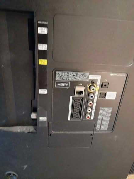 Photo of free Samsung UE42F5000AK TV (Burnbanks CA10) #2