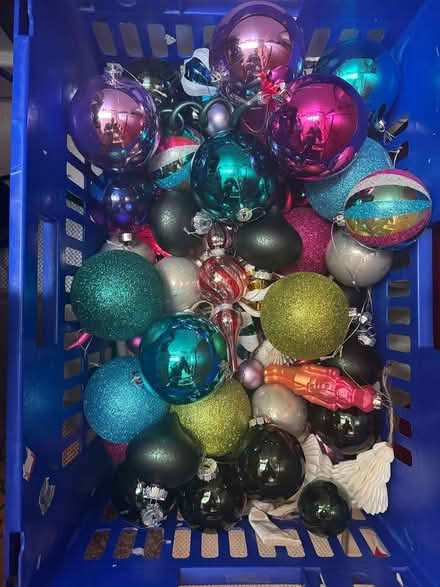 Photo of free Lots of christmas decorations (Clapton E5) #1