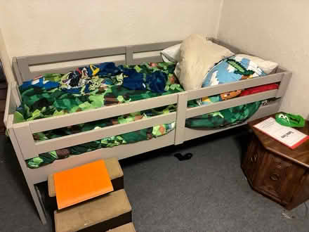 Photo of free Bunk beds (Gibsonton) #1