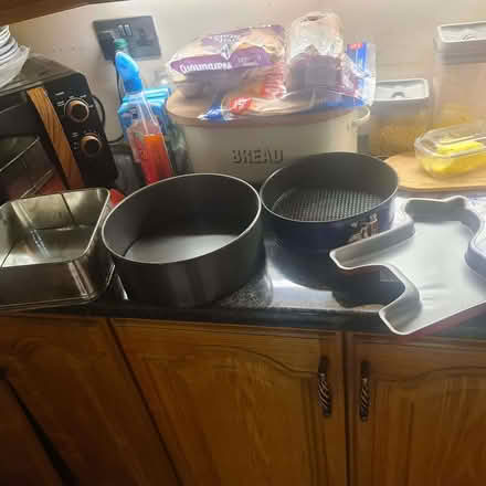 Photo of free Pans and baking tins (Whitehough SK23) #3