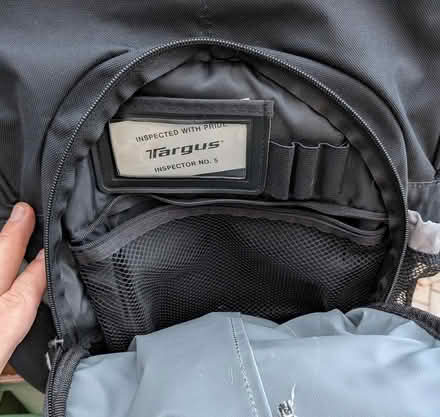 Photo of free Laptop bag/backpack Targus (Roffey RH12) #4