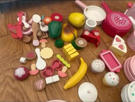 Photo of free Wooden play food & accessories (Cheshunt En8) #2
