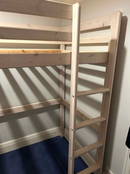 Photo of free High bed (Tolworth, KT5) #1