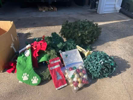 Photo of free Christmas decorations (Fairfax) #1