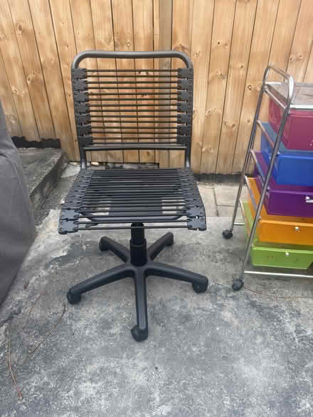 Photo of free desk chair (Potomac Ave SE & 18th St SE) #1