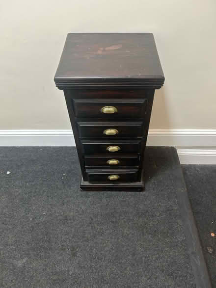 Photo of free Small chest of draws (Finsbury Park N4) #2