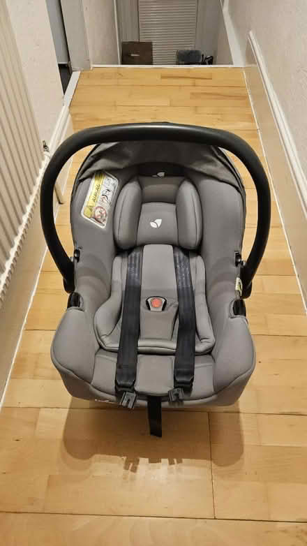 Photo of free Baby car seat (SE20) #1