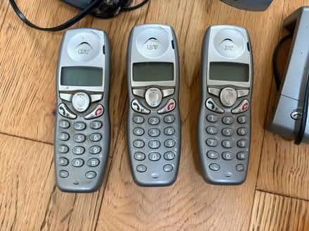 Photo of free BT cordless phones / telephones (Sutton Pools OX14) #1