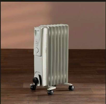 Photo of Oil heater (Bell Gardens E17) #1