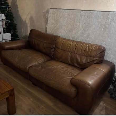 Photo of free Large sofa (Benfleet SS7) #1
