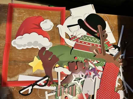 Photo of free 'Elf Yourself' Photo Props Kit, used (BT6) #1