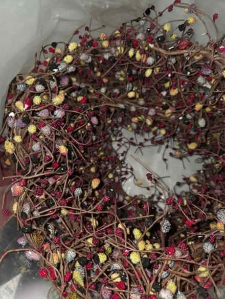 Photo of free Berry garlands (Rubery B45) #1