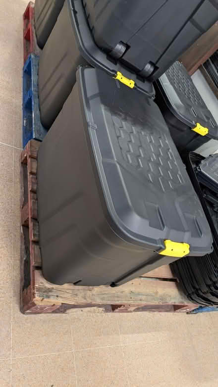 Photo of Large with lid (Peterborough) #1