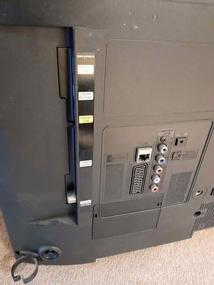 Photo of free Samsung UE32F5000AK TV (Burnbanks CA10) #2