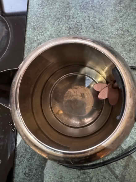 Photo of free Russell hob electric kettle (Liberton EH16) #2
