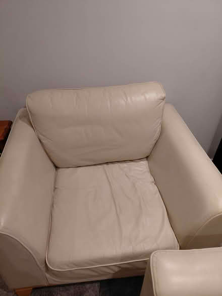 Photo of free 2 seat sofa and single chair in white leather (Monkseaton NE25) #2