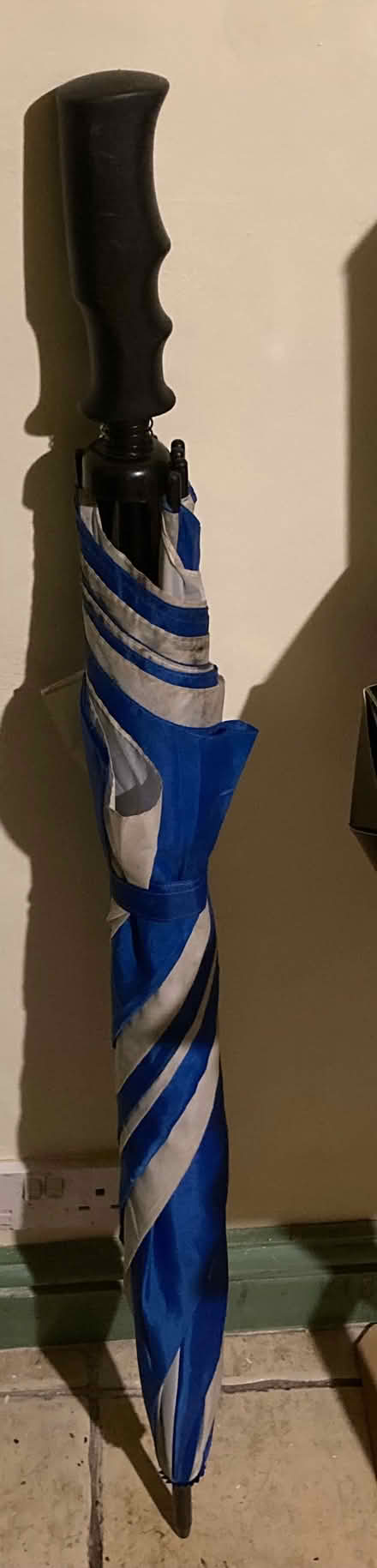 Photo of free Another big umbrella (Battersea SW11) #1