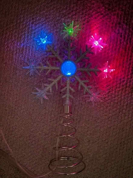 Photo of free Multi-coloured Flashing Christmas Tree Topper (Willington DL15) #3