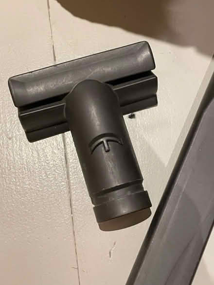 Photo of free Dyson attachment (SE17) #2
