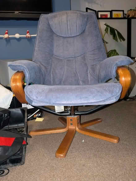 Photo of free Swivel arm chair (Whinmoor LS14) #1