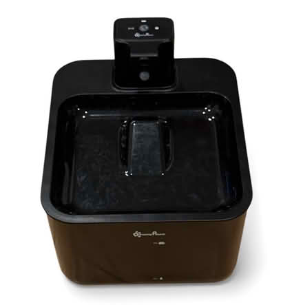 Photo of free Downy Paws Pet Water Fountain (Brooklyn Storage) #1