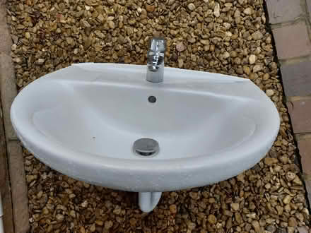 Photo of free Cloakroom Sink and Towel Rail (Fifehead Magdalen SP8) #3