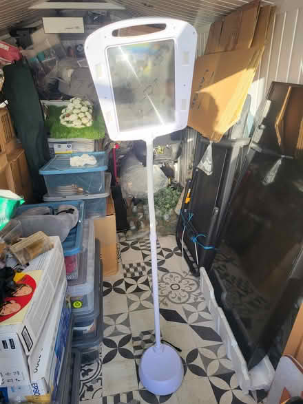 Photo of free Tall Flexible Magnifier (L36) #1