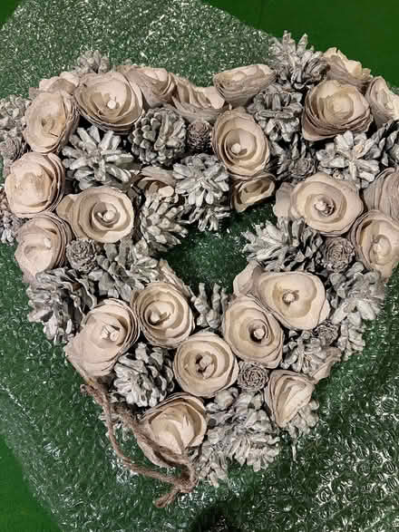 Photo of free Beautiful Christmas wreath (Clevelode WR13) #1