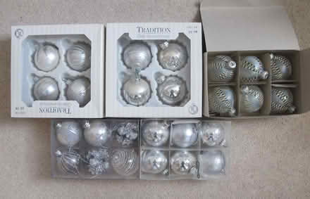 Photo of free Christmas tree decorations – silver (Caldecott OX14) #1