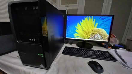 Photo of free Complete Windows system (Heybridge CM9) #1