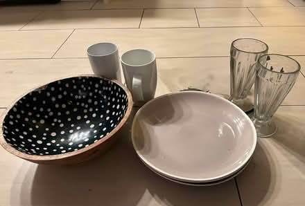 Photo of free plates, bowl, glasses (Guildford GU2) #1