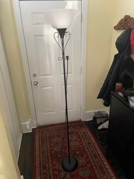 Photo of free Floor lamp (Centretown) #1