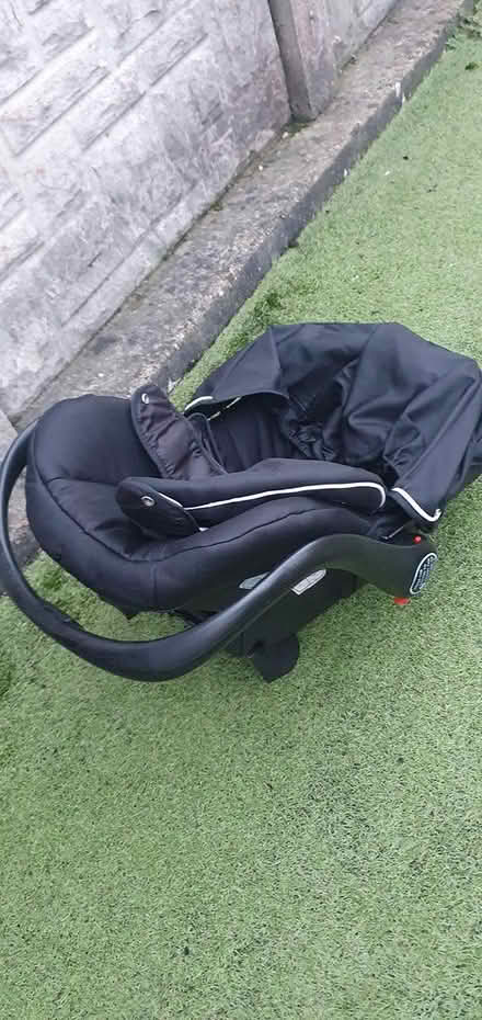 Photo of free Baby car seat (Greenwich SE3) #2