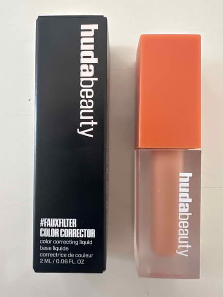 Photo of free Huda Beauty color corrector mini (Clinton Hill, Brooklyn) #1