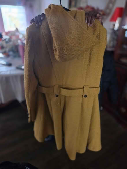 Photo of free Women lg coat (21133) #2