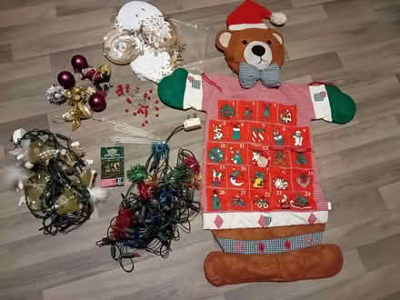 Photo of free Christmas decorations (Swanshurst B13) #1