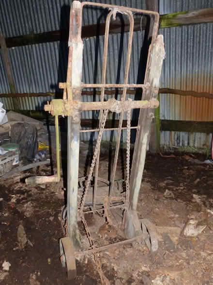 Photo of free Antique turned winding sack lifter (Glenquey Resevoir FK14) #2