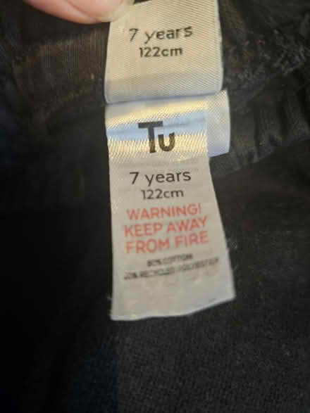 Photo of free 5 black school joggers 8yo,7 yo (EC1R) #3