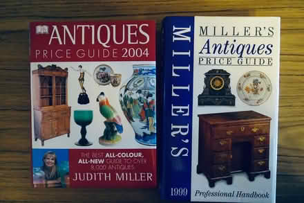 Photo of free Various antique/collectible guide books - Leagrave LU4 (Lewsey Farm LU4) #1