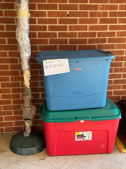 Photo of free 7.5-foot unlit Christmas tree (Midtown West/Levy Park) #3