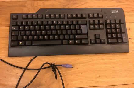 Photo of free IBM keyboard with PS2 plug, probably never used. (Highway SL6) #1