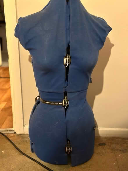 Photo of free Tailor’s dummy (LU5 5HX) #1