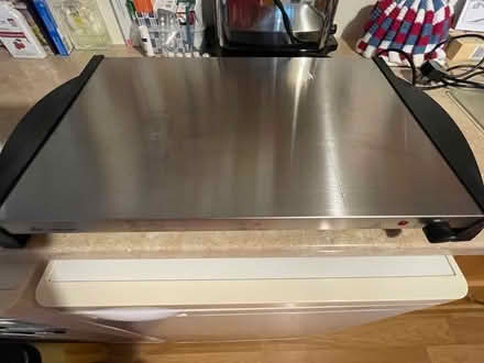 Photo of free Food Warmer & Hotplate (Ruislip HA4) #4