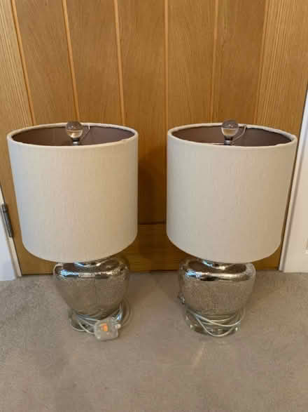 Photo of free 2 matching table lamps (Odd down) #4